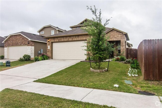 Building Photo - 16009 Hawthorne Heights Trail Rental
