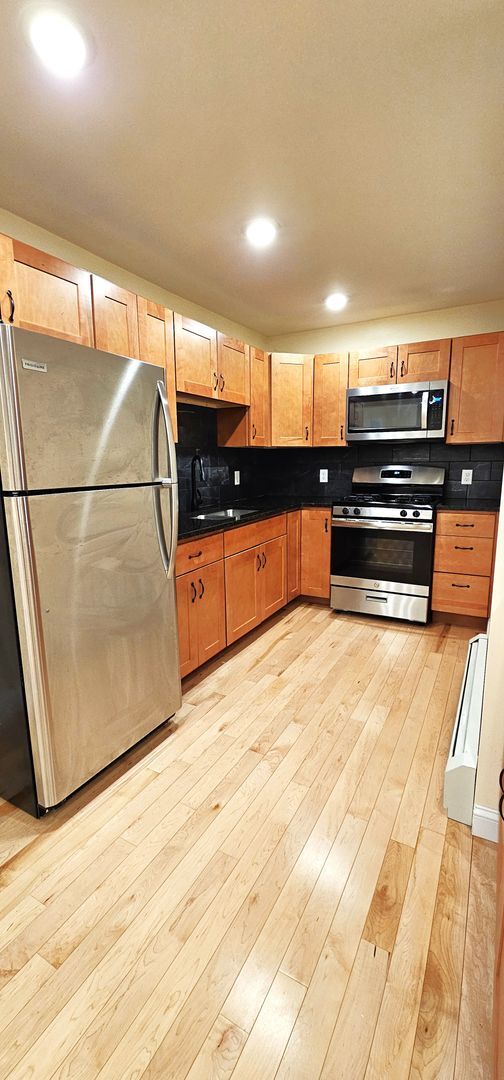 Building Photo - 33 Intervale Ave Unit 1