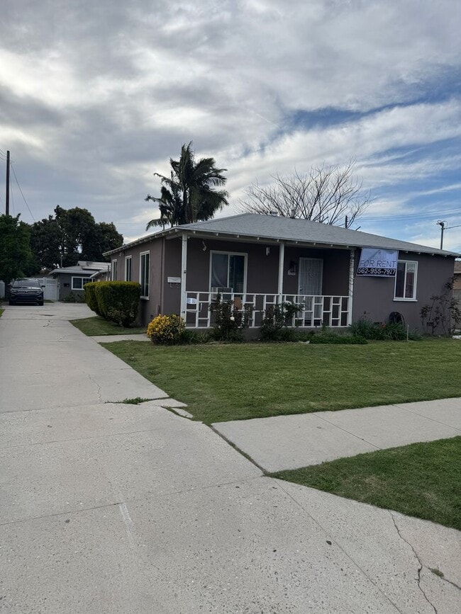Photo - 11709-11711 Adenmoor Avenue Unit 11711