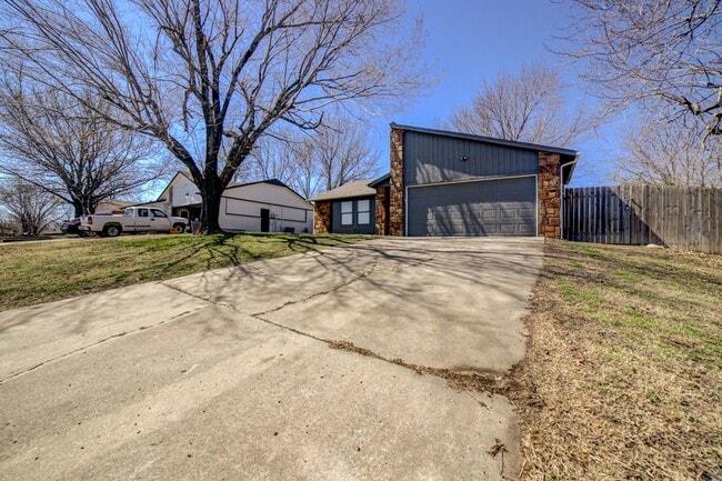 Photo - 14628 S Xenophon Ave