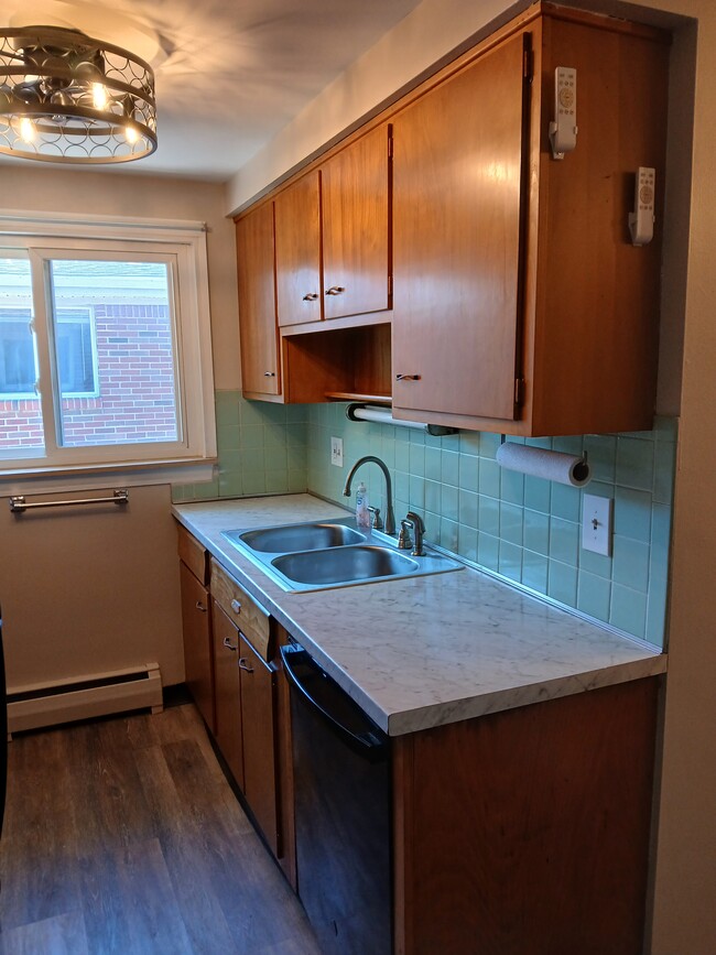 Kitchen Right - 40 Mallory Rd Unit #3