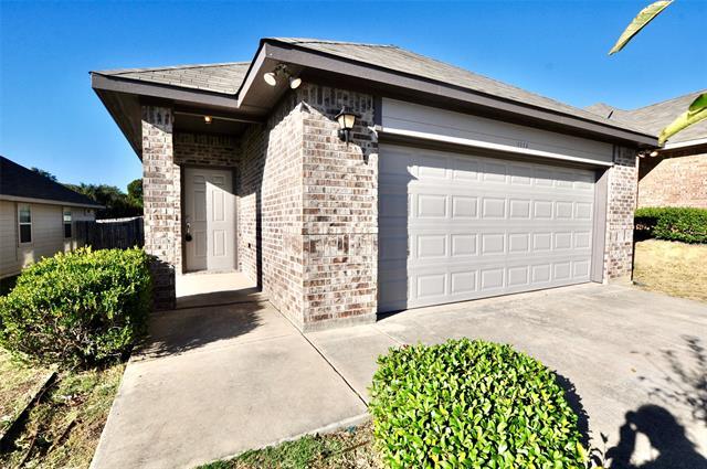 Building Photo - 1114 Story Book Ln