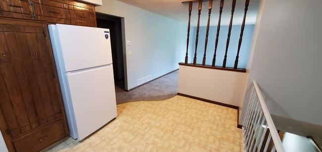 Photo - 9910 Upper 161st St W