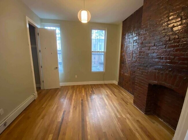 Photo - 43 Weirfield St Unidad 2