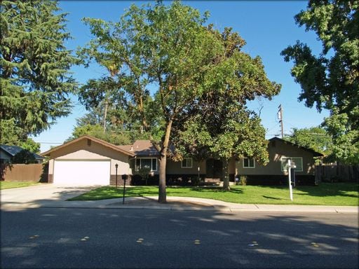 Photo - 1012 Lakewood Ave