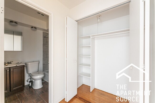 Photo - 1525 W Morse Ave