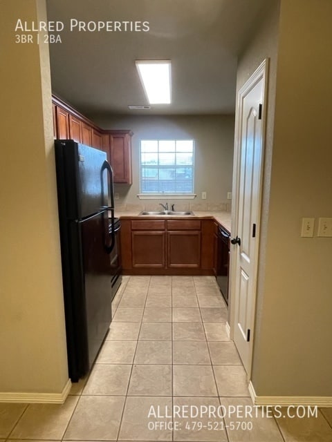 Photo - 1712 N Chestnut Ave