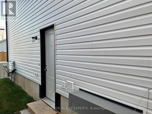 Photo - 253 Dain Ave