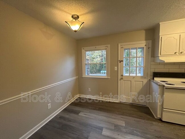 Photo - 512 S Cherry St