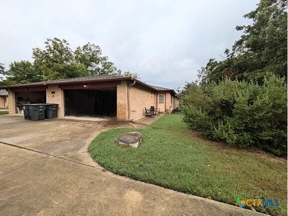 Photo - 1821 Post Rd