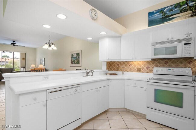 Building Photo - 6810 Beach Resort Dr Unit 13