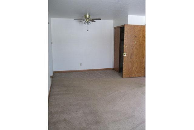 Dining Room - Brittany Apartments