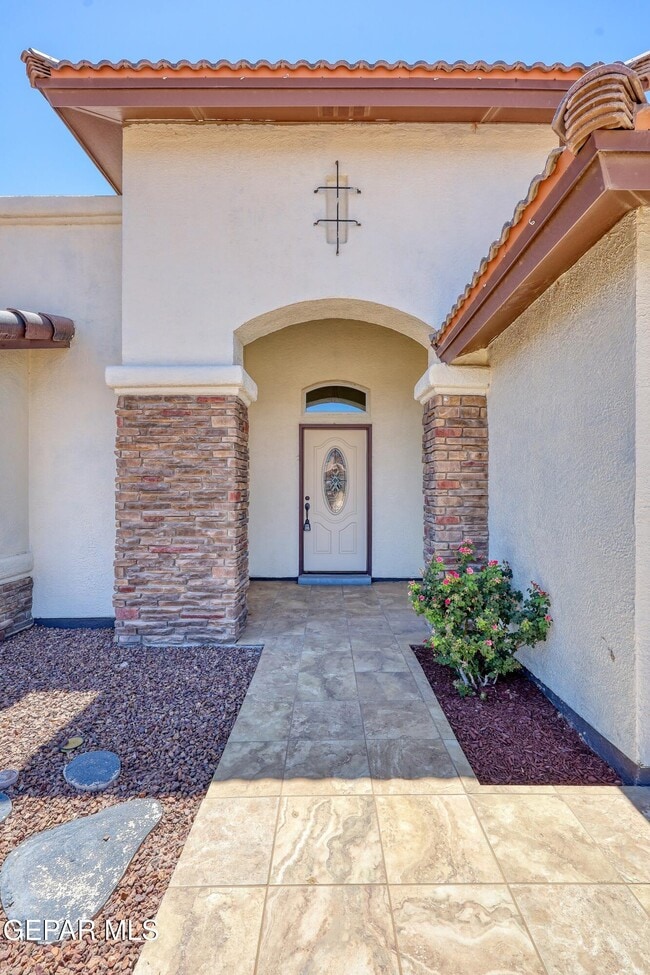 Photo - 5601 Valley Maple Dr