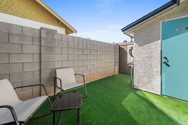 1242 E Pierce St Unidad 3