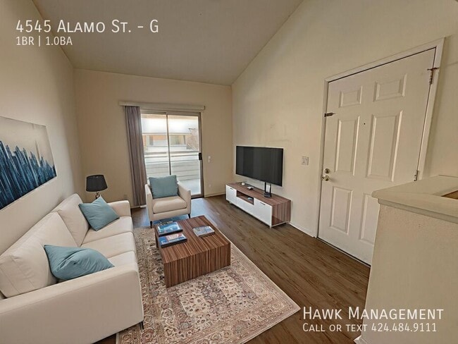 Photo - 4545 Alamo St