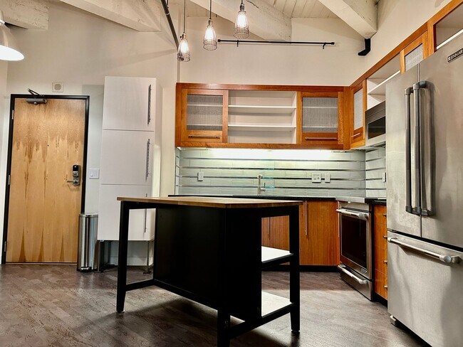 Photo - Stunning Pearl District Loft with Most Uti... Unidad 324
