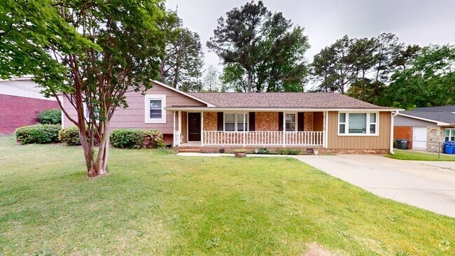 Building Photo - 3 Bedroom with 2 Living Rooms & finished b... Rental
