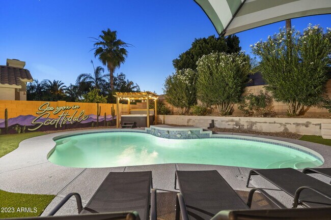 Photo - 5924 E Woodridge Dr