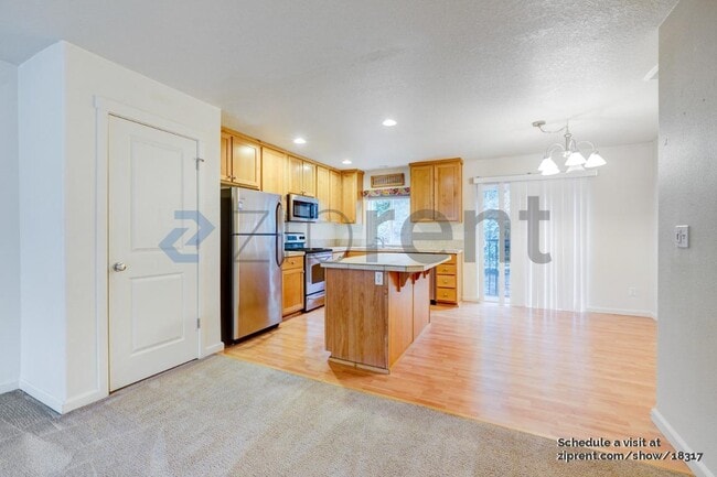 Photo - 2729 Rossiter Ln