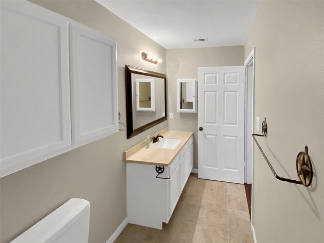 Photo - 10825 Royal Magnolia Dr