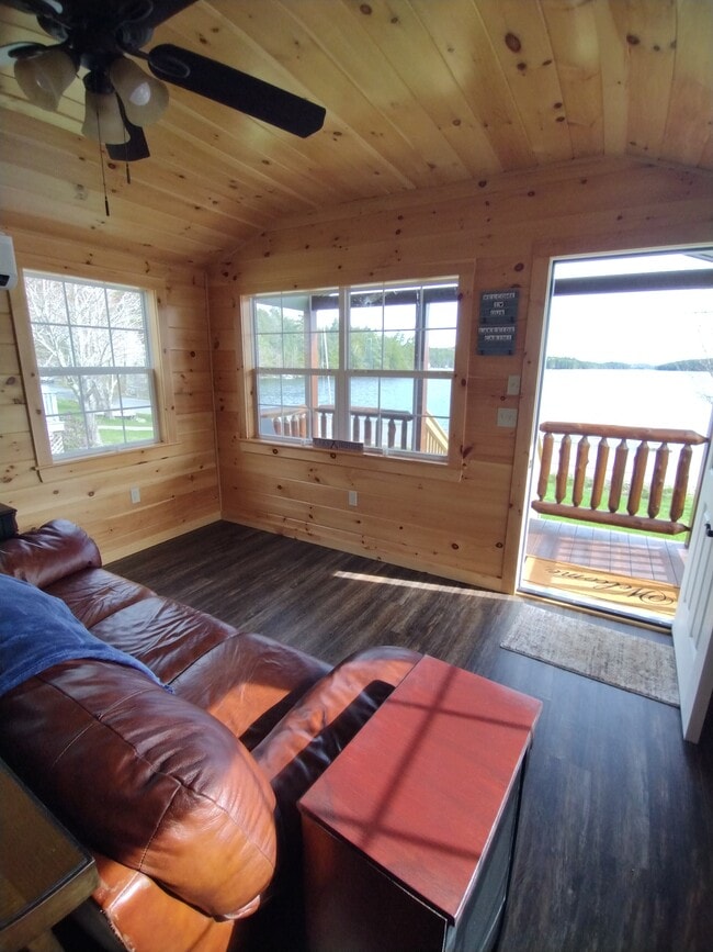Building Photo - 360 Stickney Hill Rd Rental