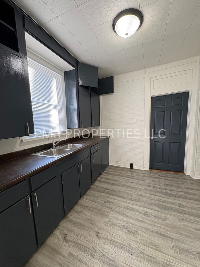 Photo - 3-bedroom, 1-bathroom House