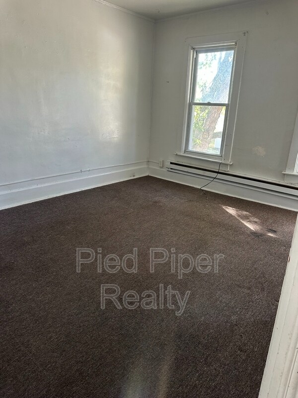 Photo - 123 1/2 N Cherry Ave