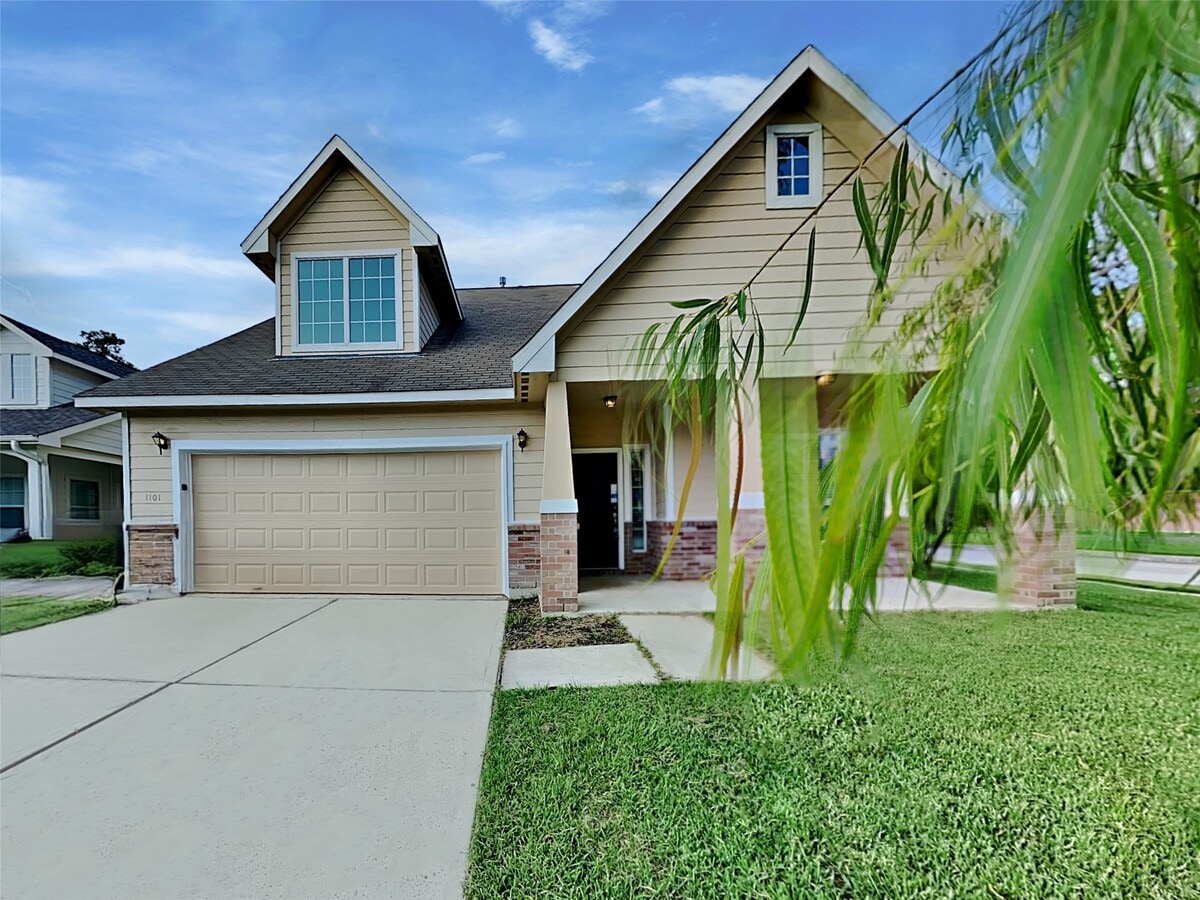 Photo - 1101 Shadow Glenn Dr