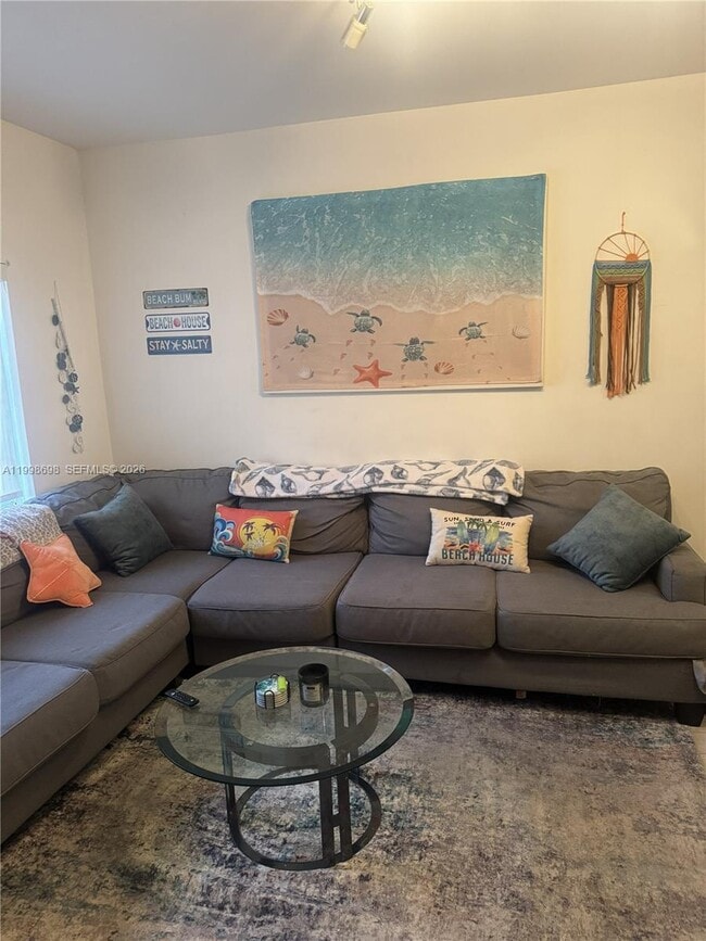 Photo - 1450 Meridian Ave Unidad 105