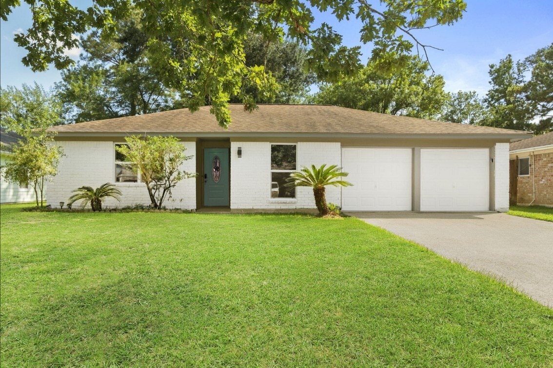 Photo - 9930 Valley Lake Dr