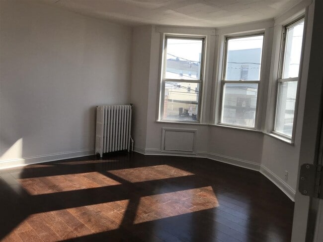 Photo - 1218 79th St Unit 2