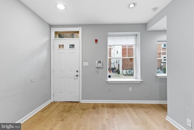 Photo - 1027 N 4th St