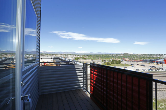 Interior Photo - Oxford Station Rental