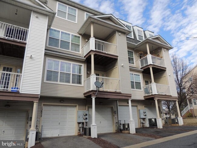 Photo - 12830 Rexmore Dr Unit 3