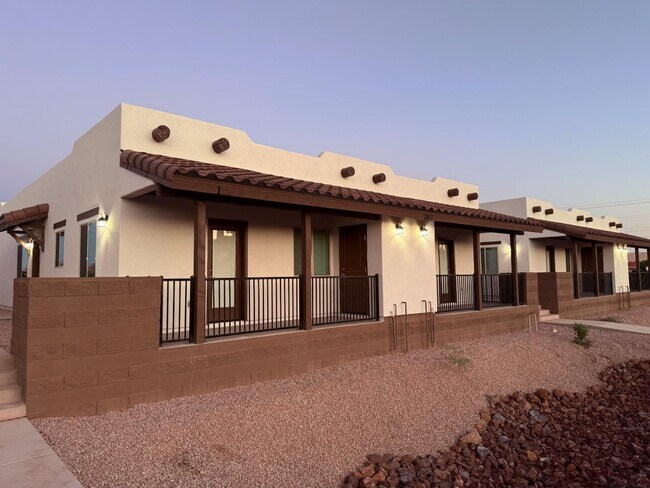 Photo - 287 S Avenue A