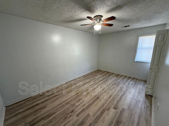 Photo - 1618 W Matthews Ave Unidad A