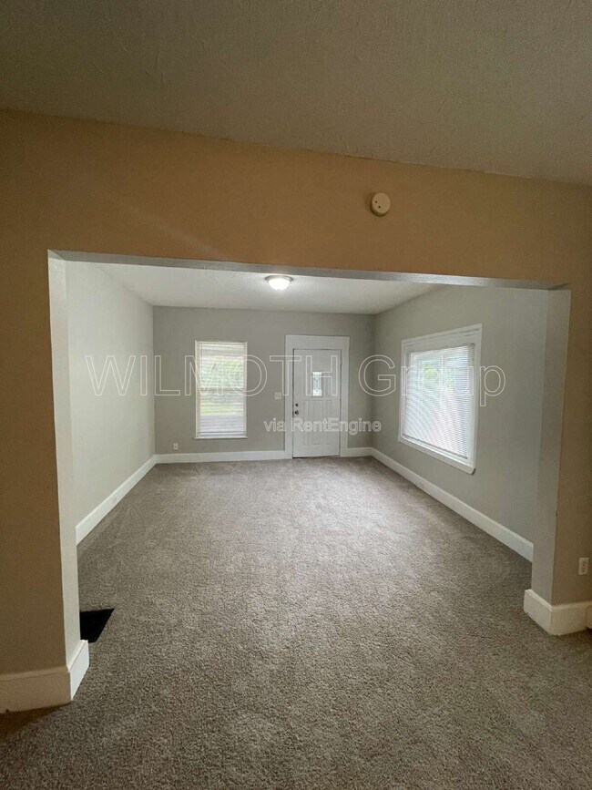 Photo - 442 N Denny St