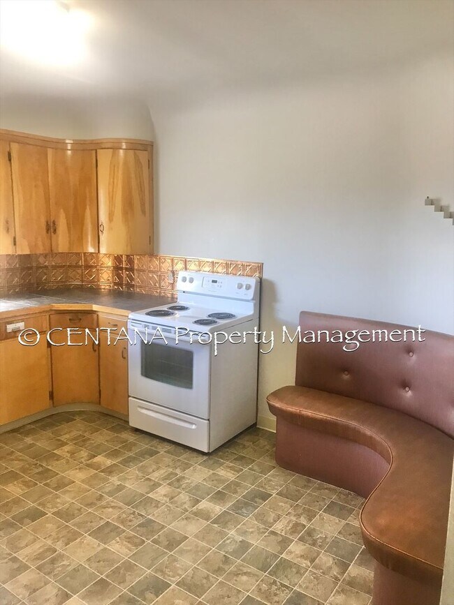 115 E Broadway St Unit 115 B