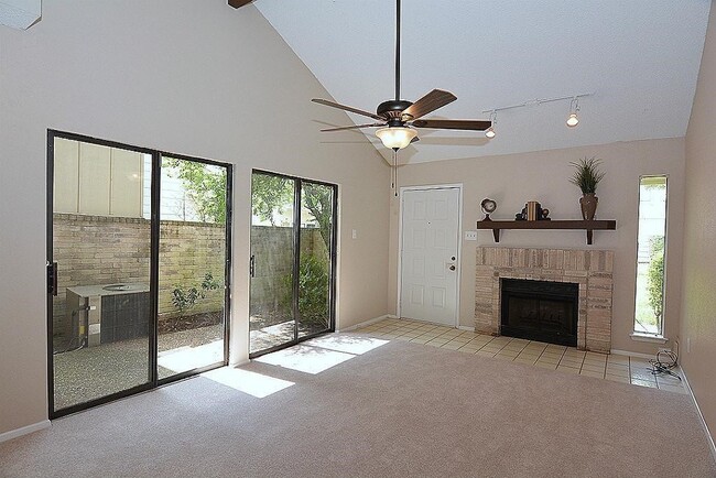 Photo - 3168 Windchase Blvd Unidad 464