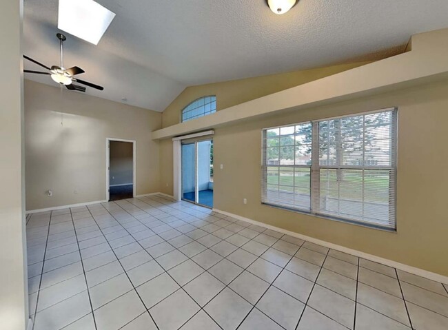 Photo - 13007 Ruthelen St