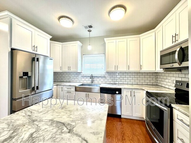 Photo - 1209 Laurel Park Trail