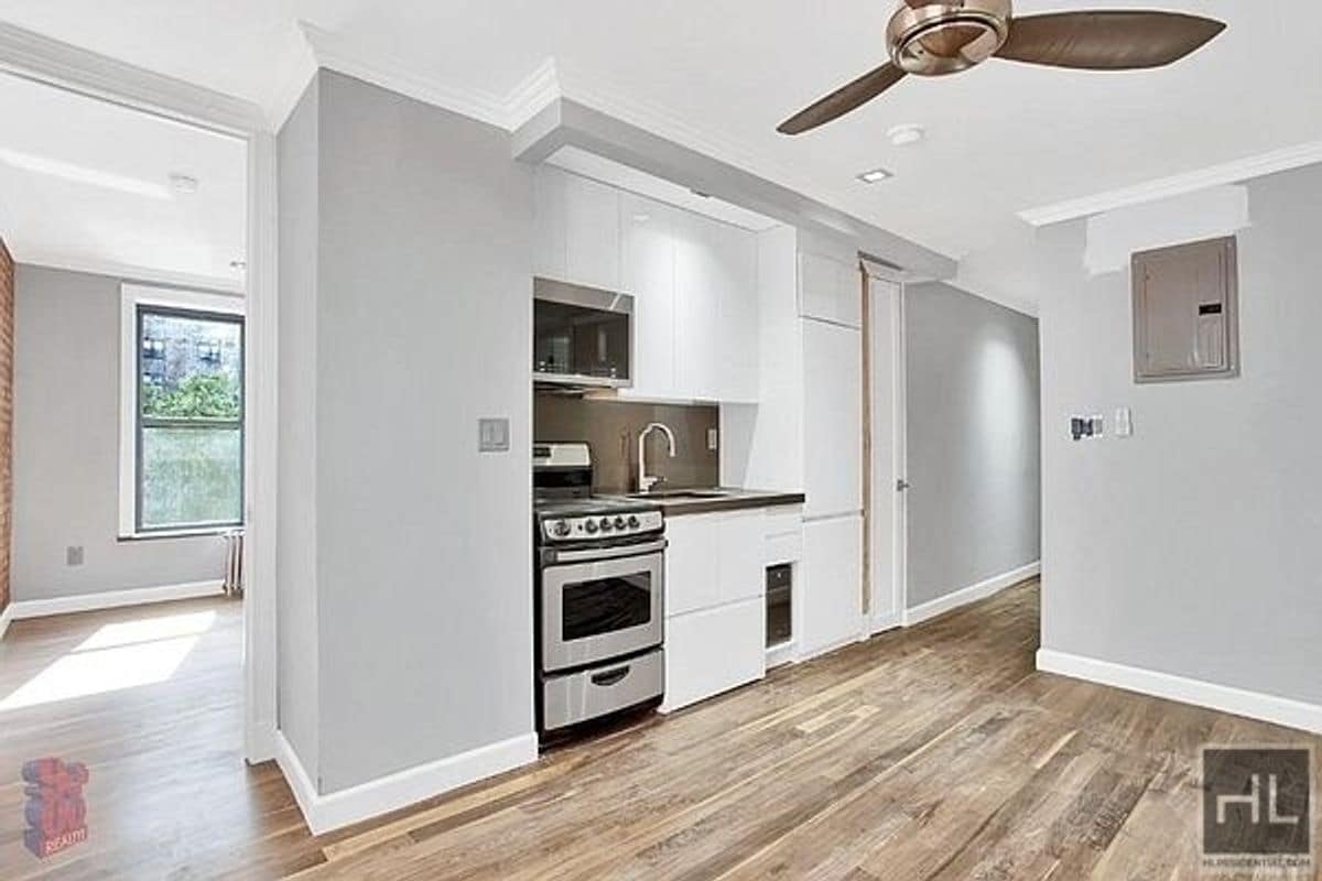 Photo - 2ND AVE. Unit 4