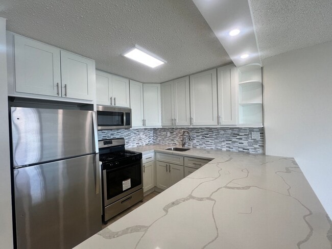 Photo - Remodeled Atkinson Plaza 1 bedroom 1 bath ... Unit 1503