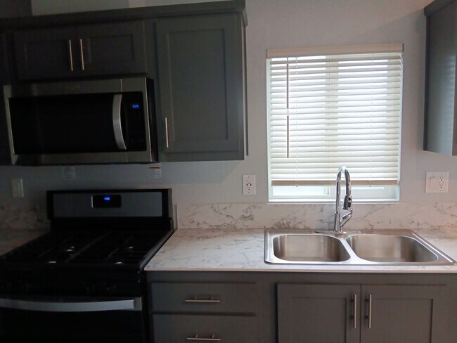 Photo - Anthony&#39;s Unidad 04 MH (Park Owned)