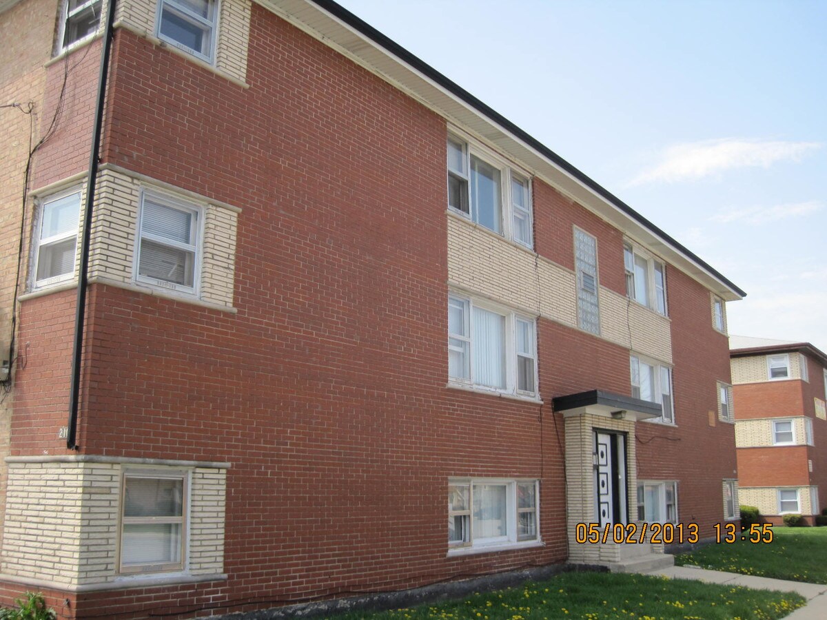 Photo - 2104 135th Pl