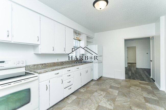 Photo - 315 5th Ave NW