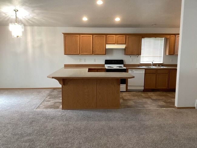Photo - 1102 S Aspen Pl