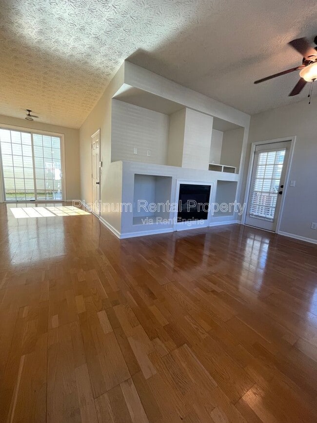 Photo - 301 Harmony Ct