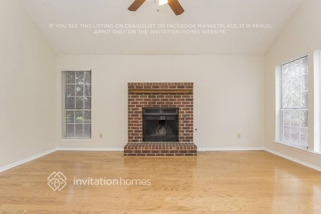 Photo - 1257 Moorfield Trce NW