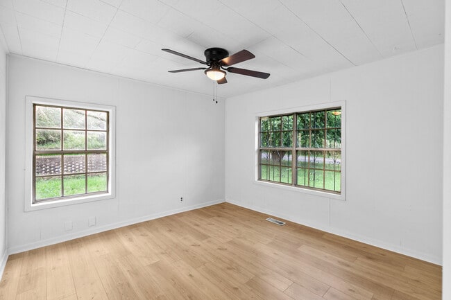 Photo - 121 Mulberry Rd